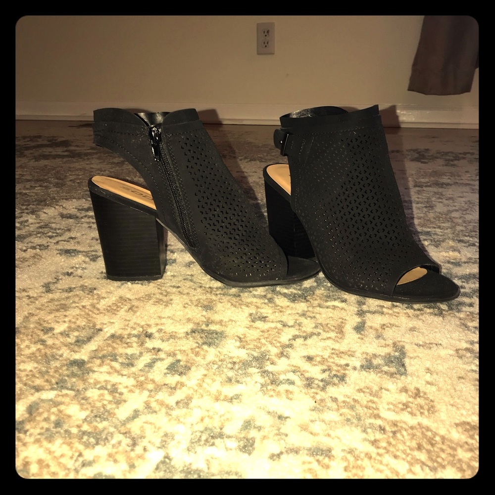 Women’s bootie/sandal
